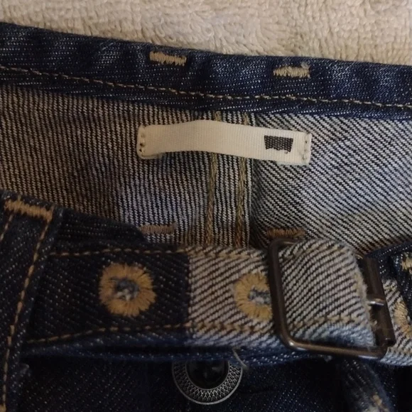 Levi's Jeans - Picture 7 of 16